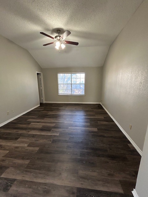 4729 Waterway Dr N, Fort Worth, TX 76137 - photo 3