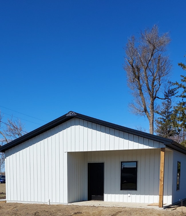 302 E Cleveland Ave, Zearing, IA 50278