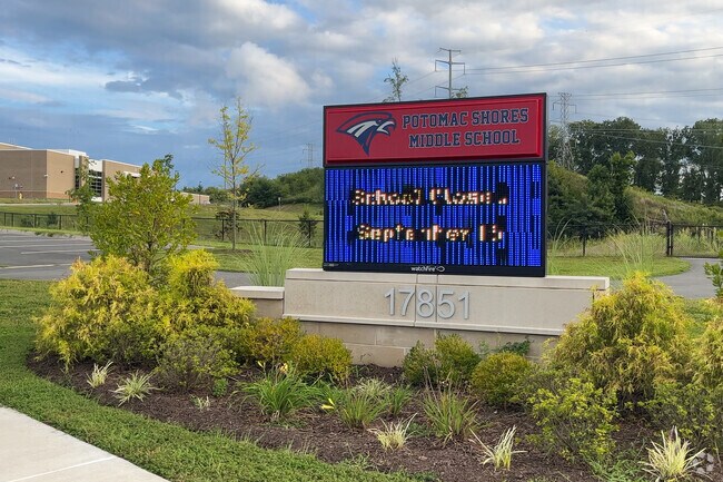 Potomac Shores Middle School