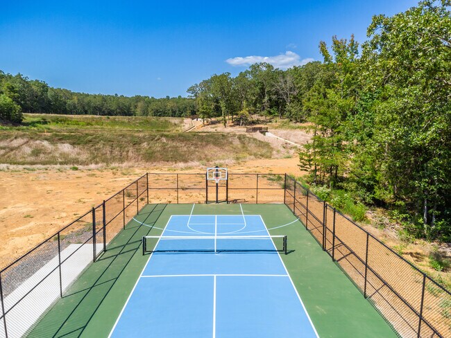 15103 Matterhorn Loop, Maumelle, AR 72113 - photo 5