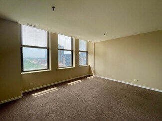 40 E Cedar St Unit 15E, Chicago, IL 60611