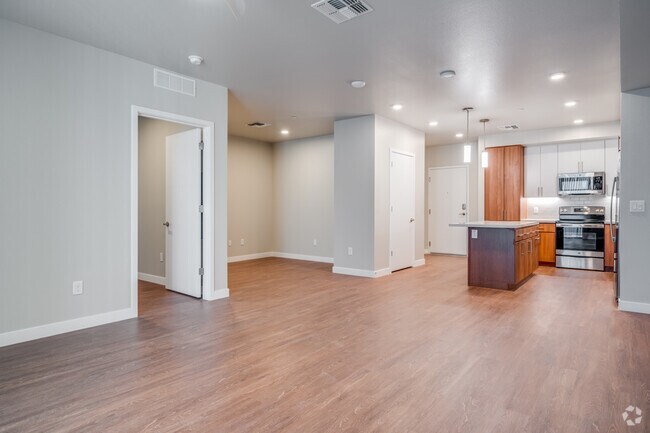 1BR, 1BA - 1,177SF