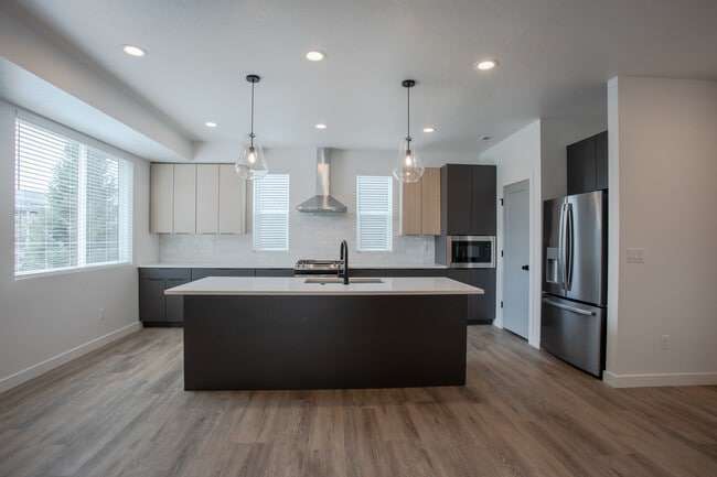 493 W 620 N unit 125, Centerville, UT 84014 - photo 6