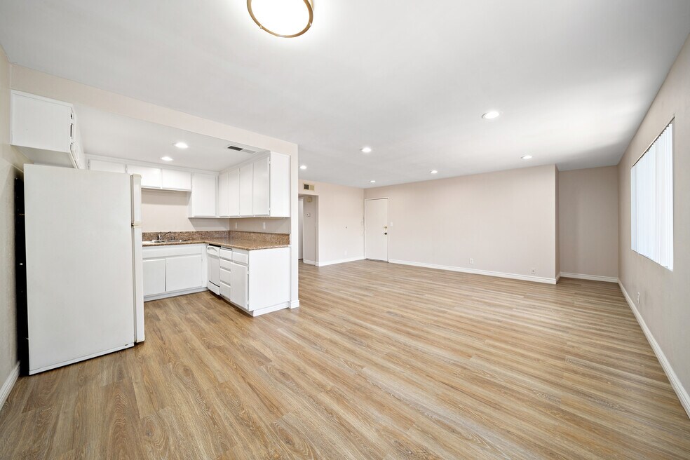 1624 S 3rd St unit F, Alhambra, CA 91803 - photo 1