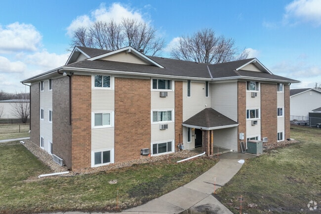 Parkview Place, Austin, MN 55912 - photo 3