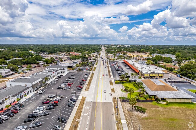 West Bay Drive offers a mix of dining, shopping, new office spaces, rental options and entertainment, like live music venues, outdoor shopping and green spaces.