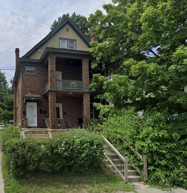 4539 Smith Rd unit 2, Cincinnati, OH 45212 - photo 2