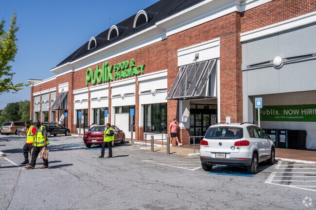 Residents in Castlewood can satisfy their grocery needs at the local Publix.