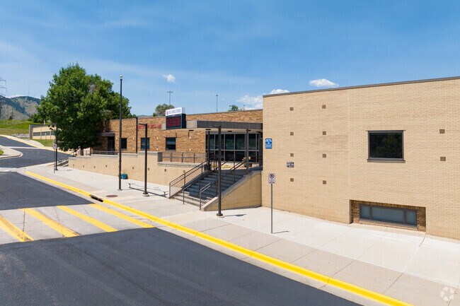 Bell Middle School is an above-average public school in the neighborhood of Genesee.