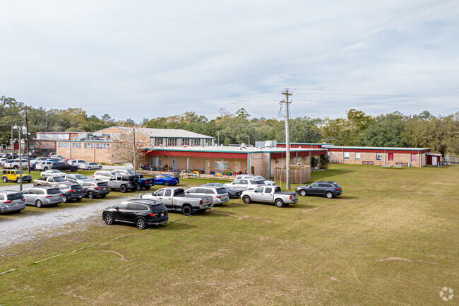 Sixth Ward Elementary School is a part of the St. Tammany Parish Public School System.
