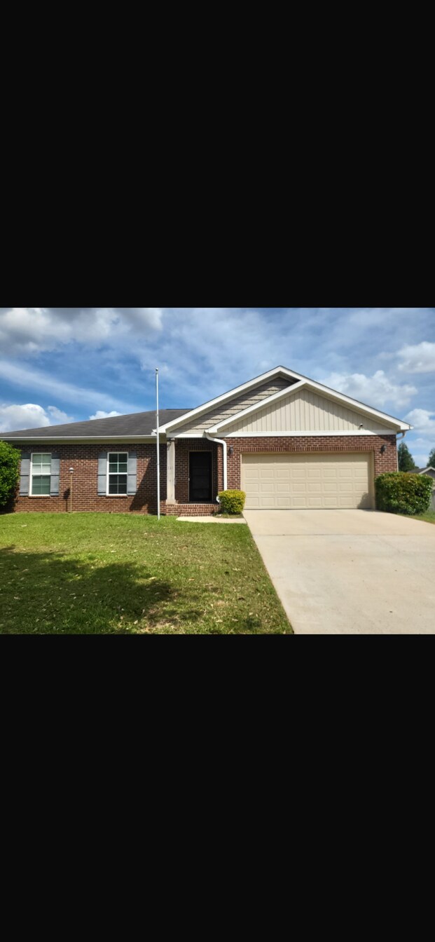 101 Belhaven Dr, Dothan, AL 36303