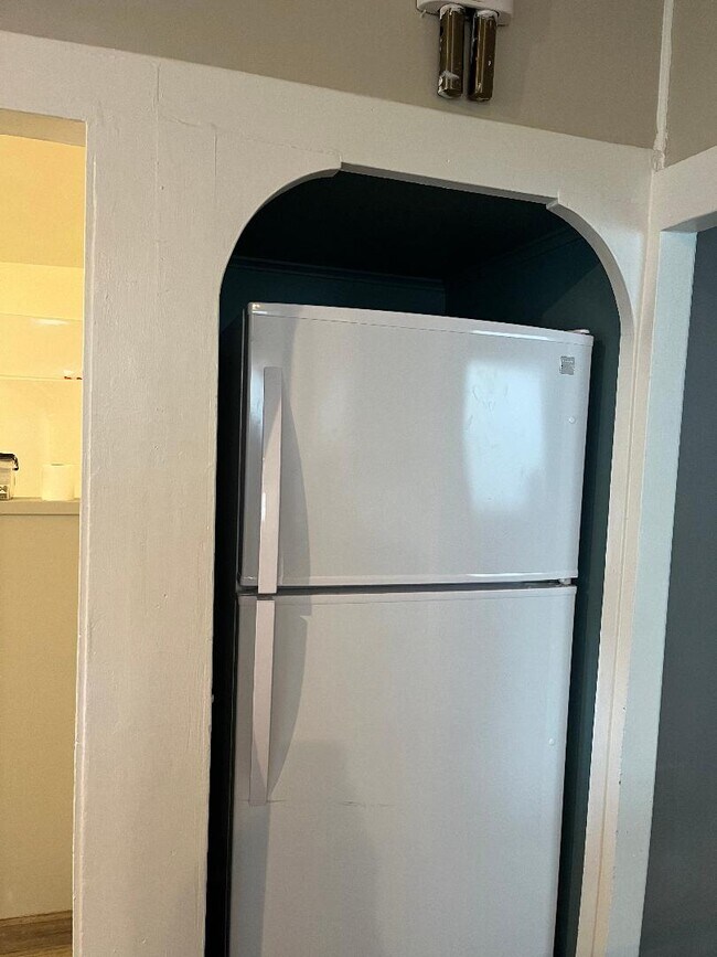 406 W Daly St, Butte, MT 59701 - photo 7