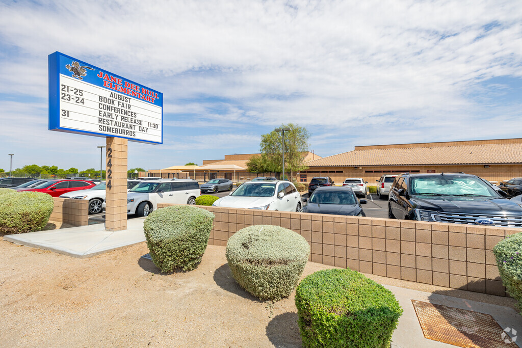 Discover educational excellence at Jane D. Hull Elementary School in South Chandler.