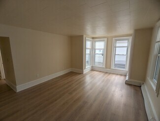 315 Pleasant St Unit 1, Bennington, VT 05201