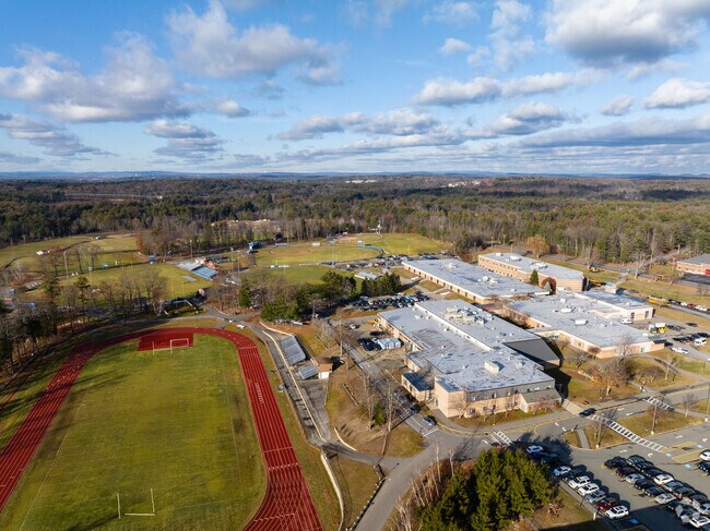 Londonderry Senior High School in Londonderry, NH serves grades 9-12.