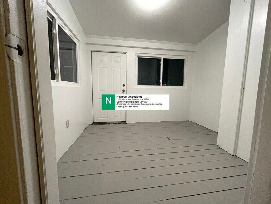 74 Tyler St unit 4, Boston, MA 02111 - photo 1