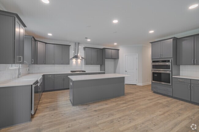 4BR, 3.5BA - 3,332SF - Kitchen