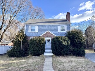 42 Hatfield Rd Unit 2, Newton, MA 02465