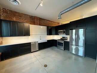 54 Old Granite St, Manchester, NH 03101