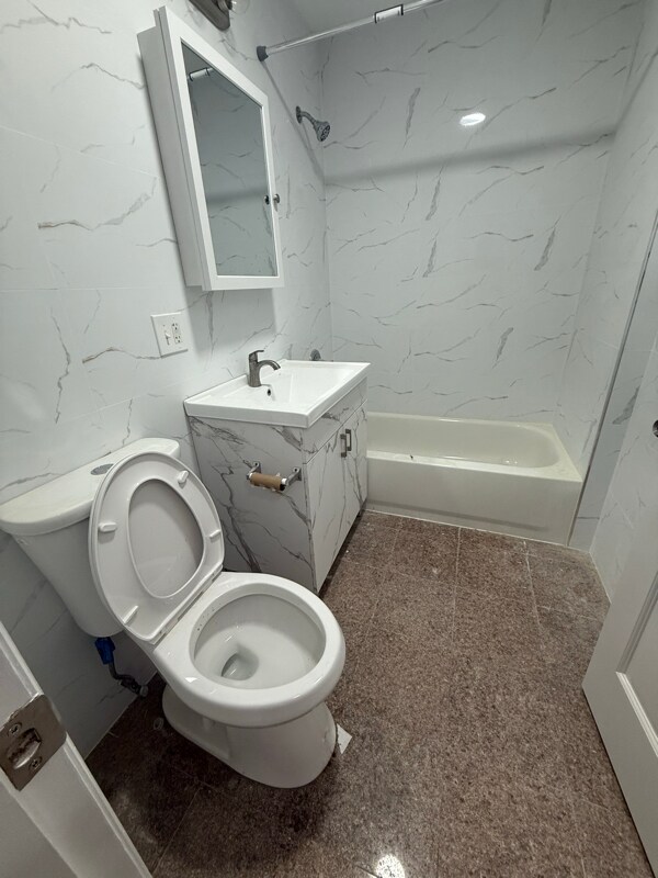 99-14 43rd Ave, Queens, NY 11368 - photo 4