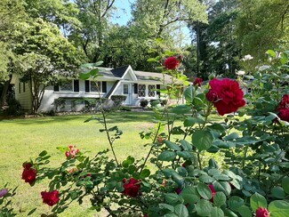 2955 Fantasy Ln, Decatur, GA 30033