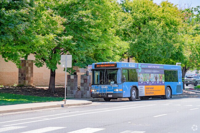 Public transportation is available in Mary Lake and provides an easy commute to downtown.