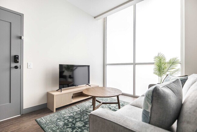 781 Spring St unit FL1-ID1356293P, Macon, GA 31201 - photo 2