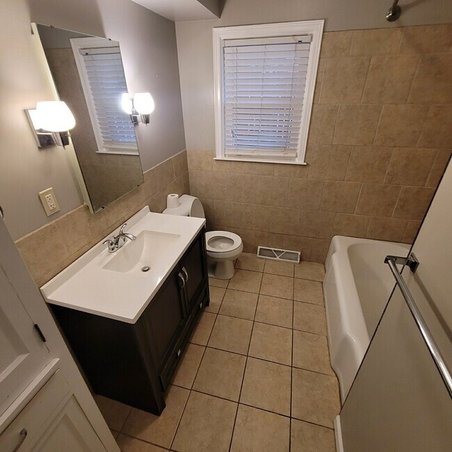 215 N 12th St, Wausau, WI 54403 - photo 4