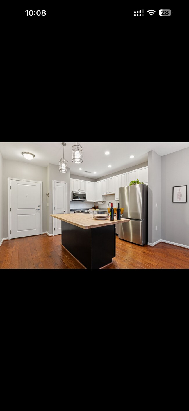 2665 Prosperity Ave unit 111, Fairfax, VA 22031 - photo 3