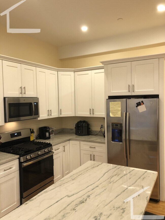 9 Sparhawk St unit 2, Brighton, MA 02135 - photo 2