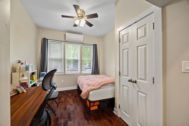 4633 Walnut St unit B, Philadelphia, PA 19139 - photo 3
