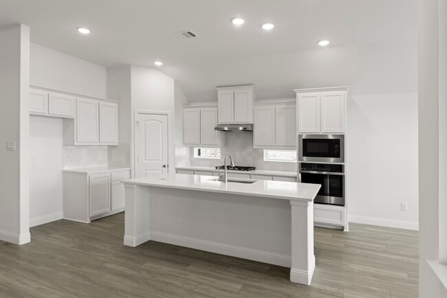 14478 Lovelace St, Pilot Point, TX 76258 - photo 5