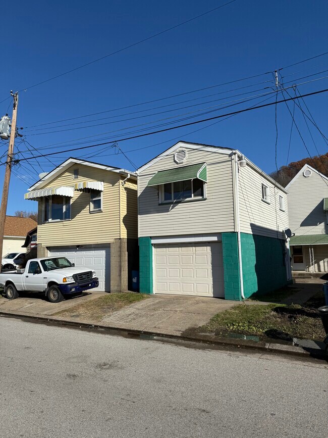 1109 Garfield St unit Garage Apartment, McMechen, WV 26040 - photo 5