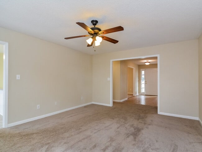 3626 Spring Meadow Ct, Acworth, GA 30101 - photo 3