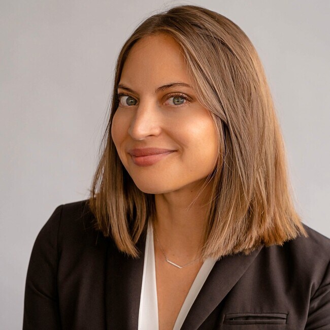 Agent Photo