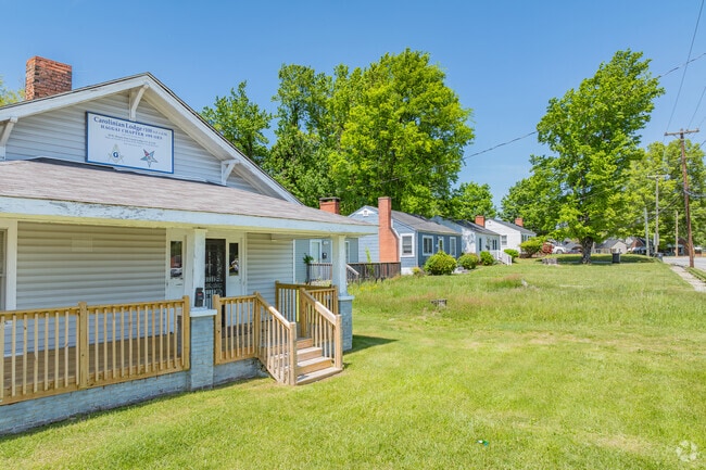 Benbow Park features mostly smaller single story styles of homes.