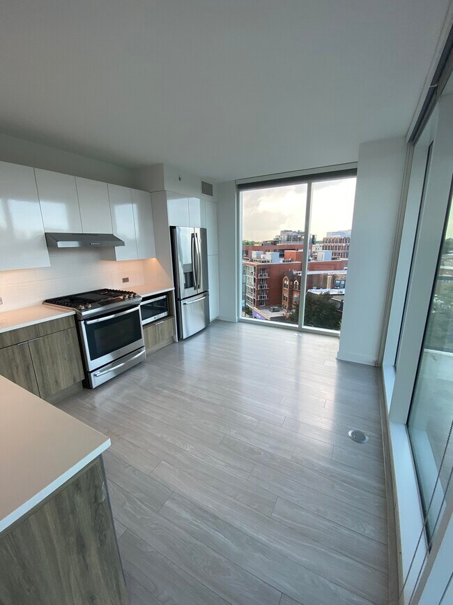 2369 N Lincoln Ave unit 1113, Chicago, IL 60614 - photo 5