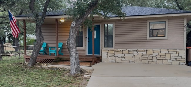 1226 Amanda, Canyon Lake, TX 78133 - photo 2