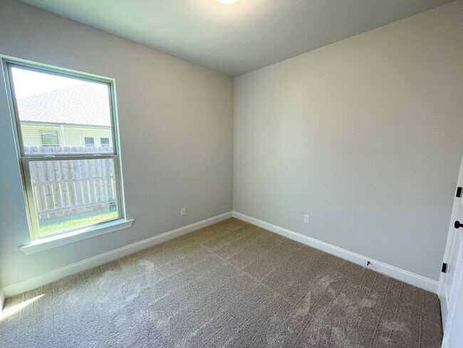 102 Hidden Meadows Dr, Lafayette, LA 70506 - photo 6