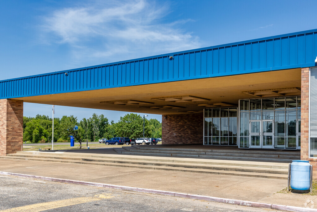 Brownsboro High School, Rankings & Reviews - Homes.com