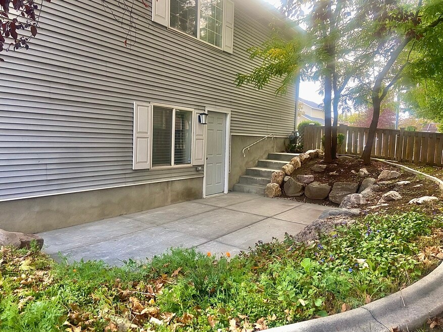 5341 S Trunk Bay Cir, Salt Lake City, UT 84107 - photo 1