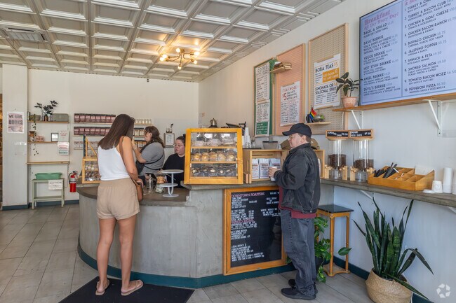 Pressed Coffee & Books has been serving coffee, tea and more near Forest Hills since 2018.