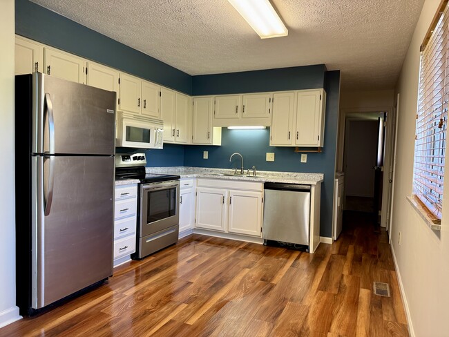 325 Cedar Cliff Rd, Richmond, IN 47374 - photo 5