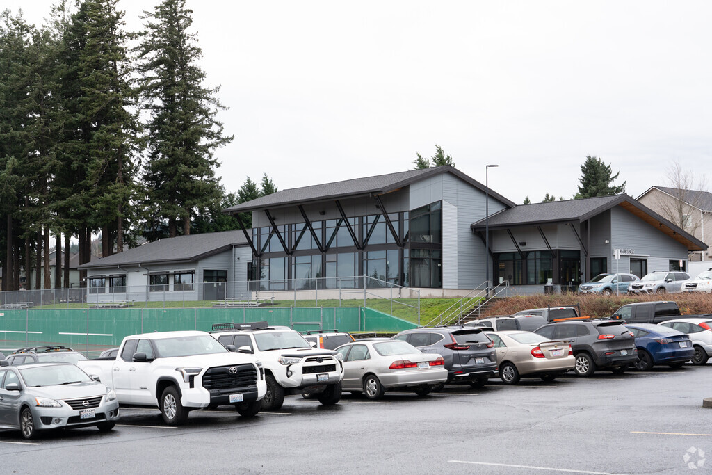 Student parking at Washougal Learning Academy.