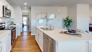 1049 Daisy Ln, Waukee, IA 50263