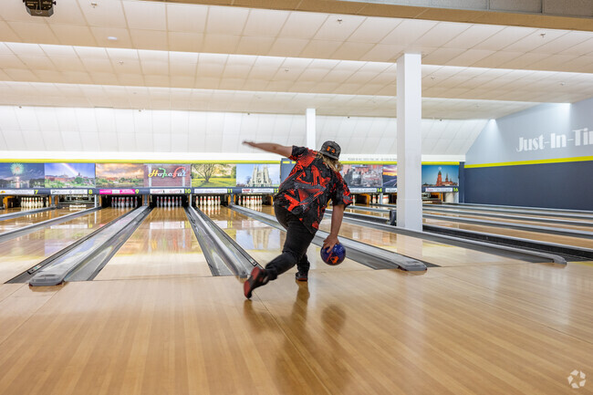Just-In-Time Recreation offers league nights for residents in Greene.