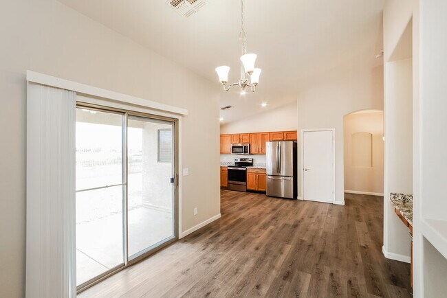 2246 S 85th Dr, Tolleson, AZ 85353 - photo 7