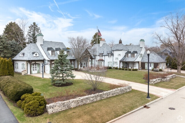 Large contemporary homes with custom floor plans are available in the Lakecrest neighborhood.