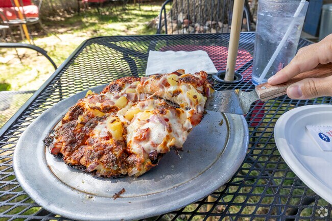 The pizza at T-Bird Cafe in Peeples Valley has been voted the best pizza in Yavapai County.