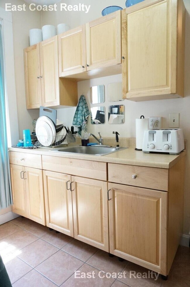 79 Gordon St unit 8, Boston, MA 02135 - photo 3